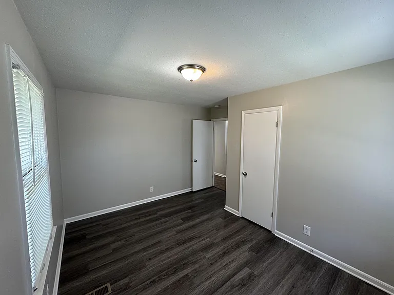 3106 Pulaski Pike NW — Photo 8