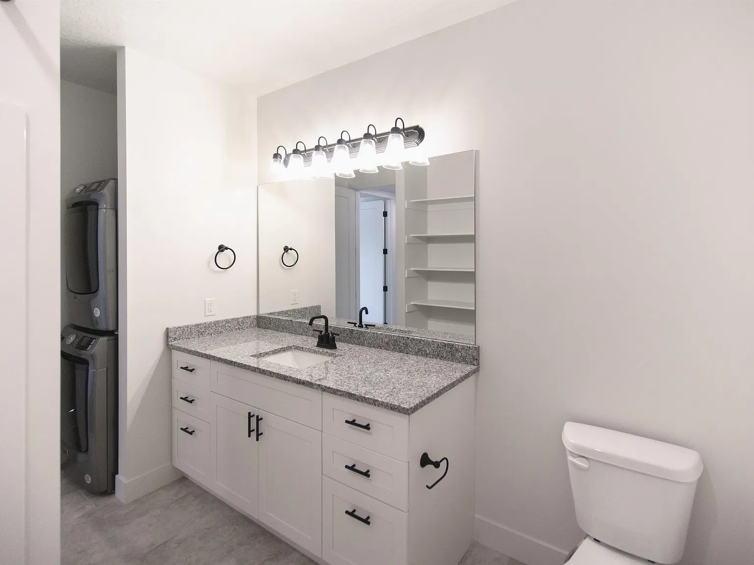 20 South 100 West — Photo 3