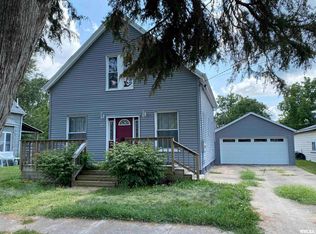 716 E Locust St, Canton, IL 61520
