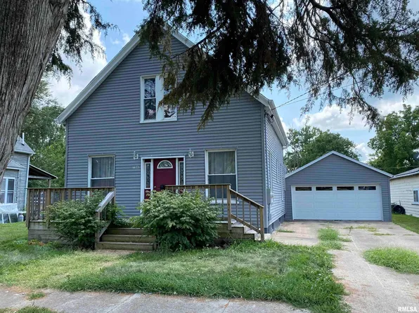 716 E Locust St, Canton, IL 61520