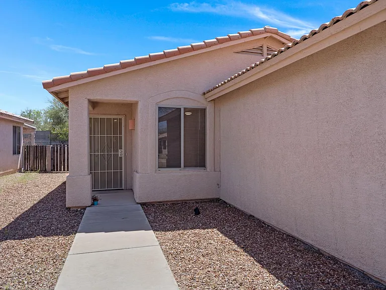 9214 E Calle Arroyo Rapido — Photo 4