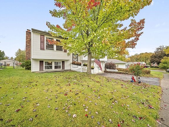 3rd image of 4092 Jonquil St