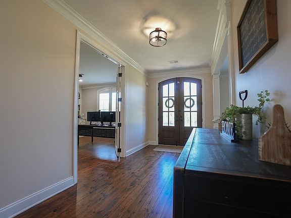 2nd image of 270 Fair Meadows Ln