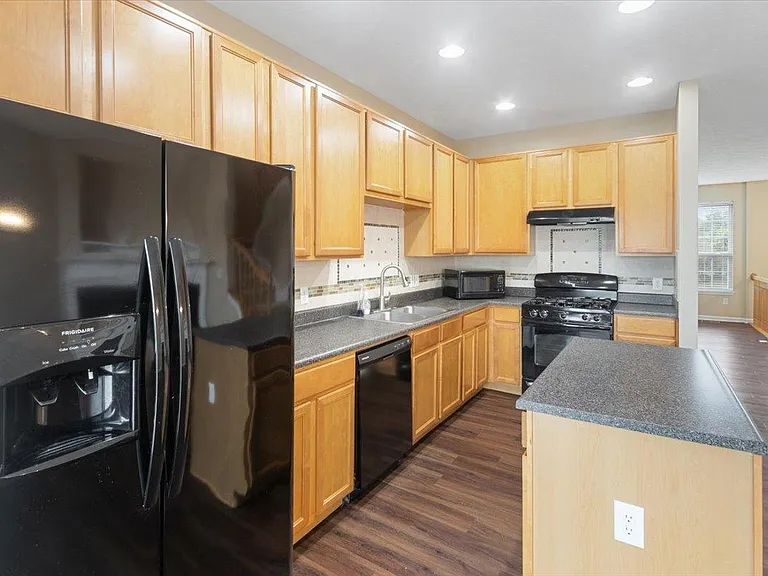 13310 Golden Gate Dr W — Photo 14