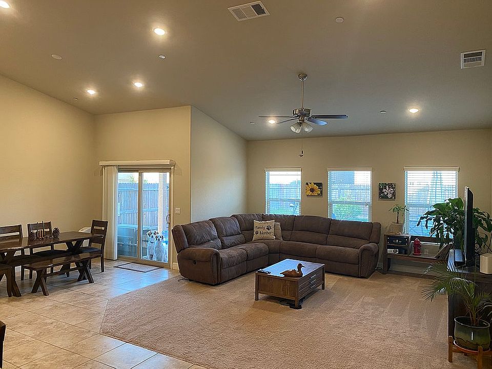 2nd image of 5257 N Maruyama Ave