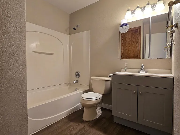 4647 Marnell Dr — Photo 15