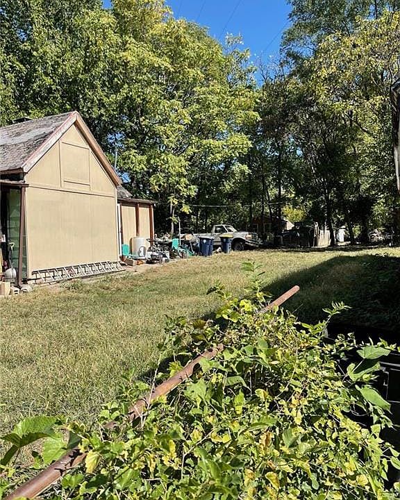 2nd image of 3011 Jarboe St