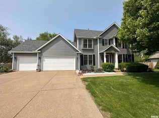 2624 Rosehill Ave, Bettendorf, IA