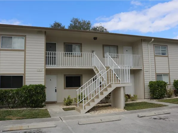 2385 Naples Trace CIR #5, NAPLES, FL 34109