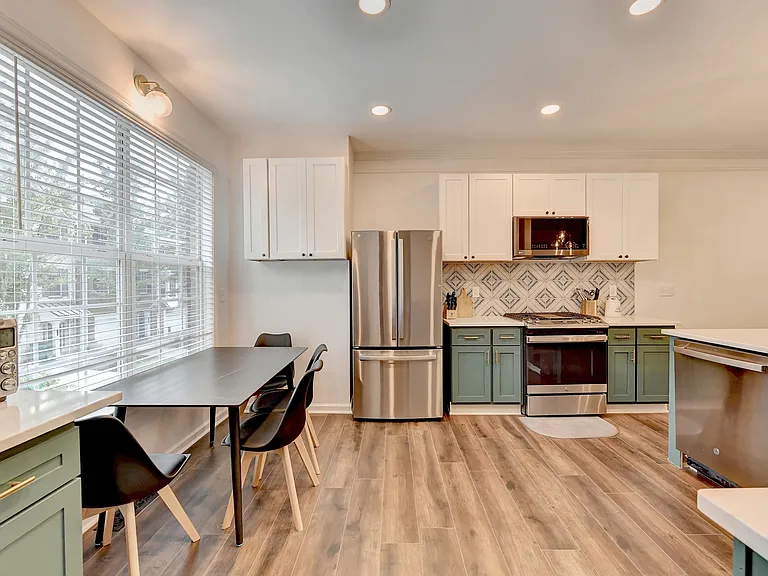 5204 Wellsley Bnd — Photo 15