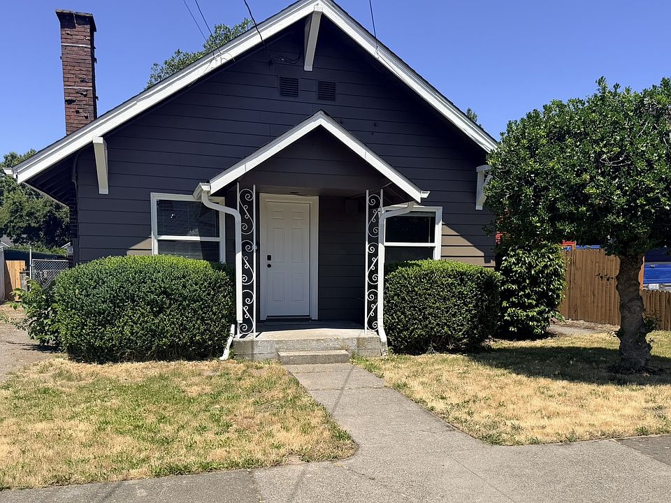 1st image of 1303 4th Ave NW