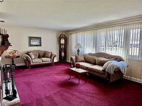 5th image of 7443 Sherwood Dr