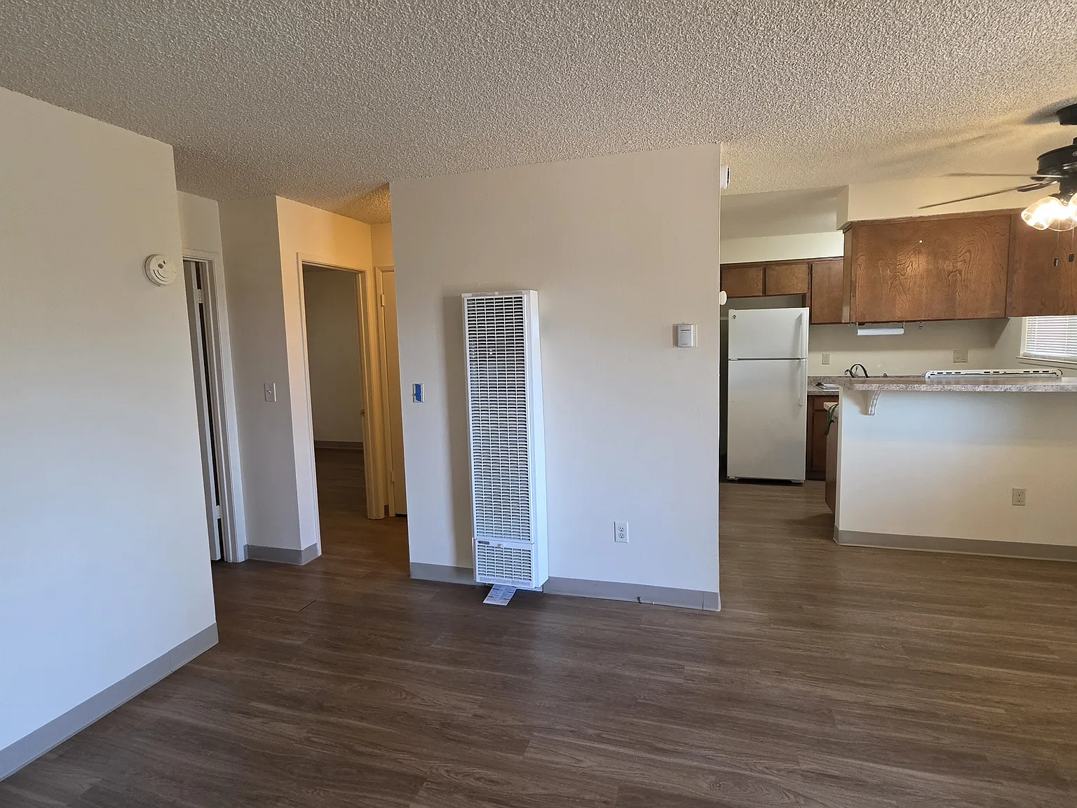 5531 Paloma Avenue - 2 — Photo 4
