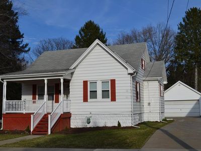 312 S High St, Zelienople, PA, 16063
