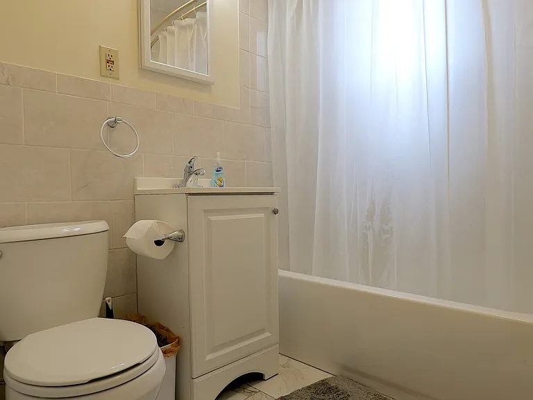 6 Sutherland Rd #31 — Photo 5
