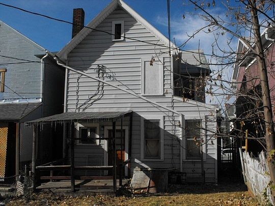 2nd image of 1909 5th Ave