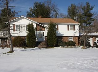 21 Orange Rd, West Milford, NJ 07480