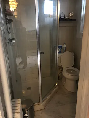 Rented by Metropolis International Realty Inc. | media 21