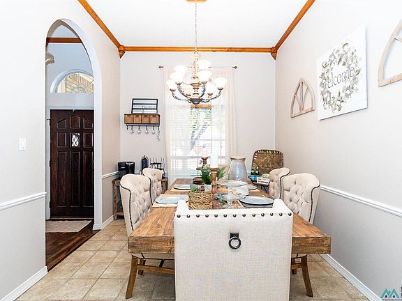 5th image of 513 Chanticleer Pl