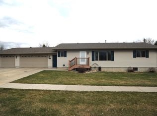 1300 34th St S, Watertown, SD 57201