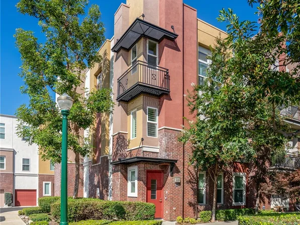 630 W 1st St, Claremont, CA 91711