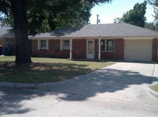 1013 Sandy Ln, Choctaw, OK 73020
