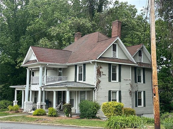 2nd image of 246 Church St