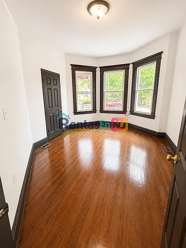 43 Treacy Ave Photo 1