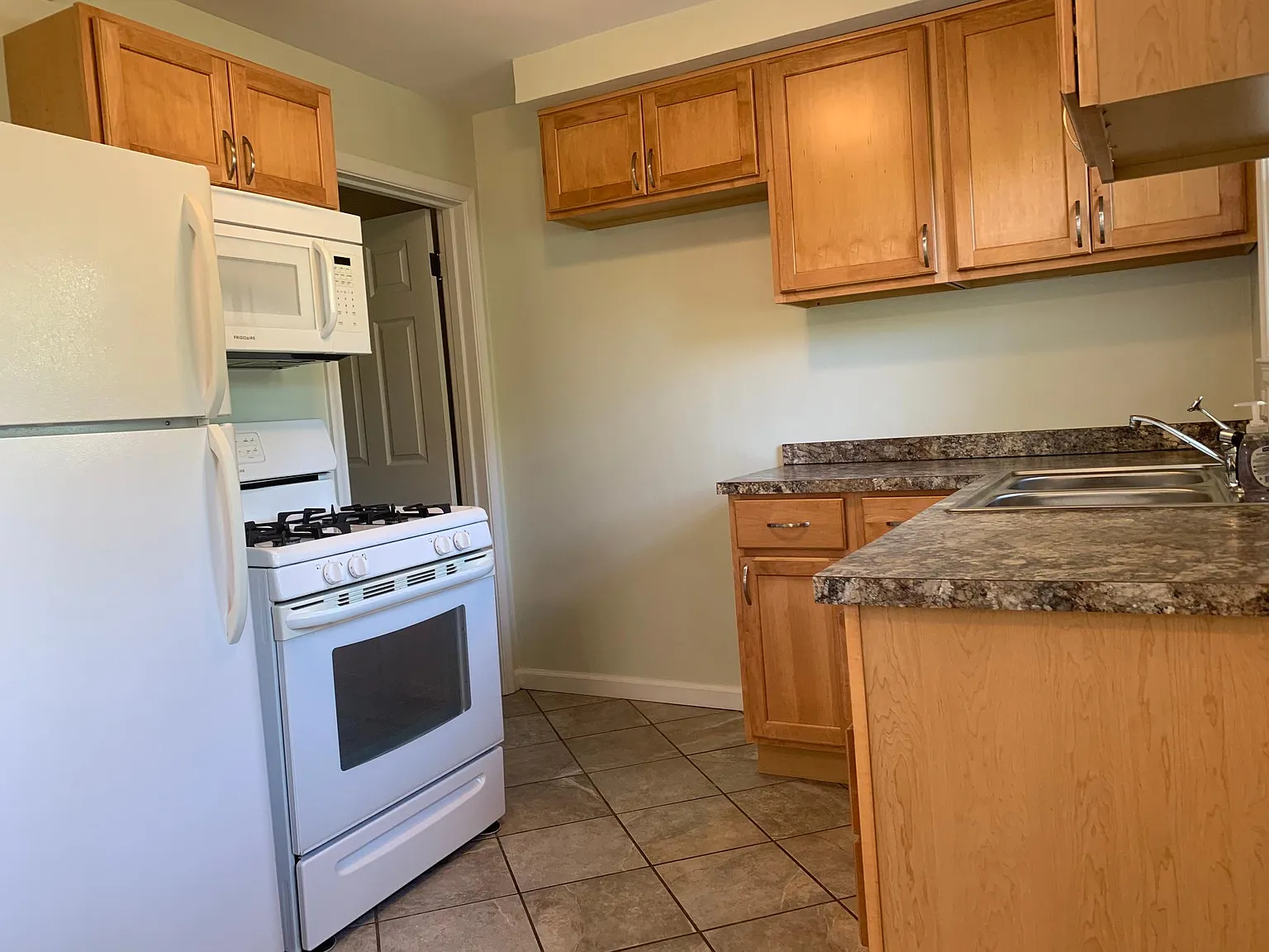 4336 Walker Ave — Photo 1