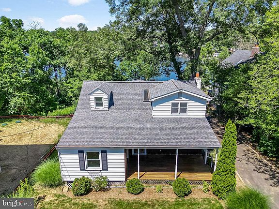 3rd image of 1224 Severnview Dr