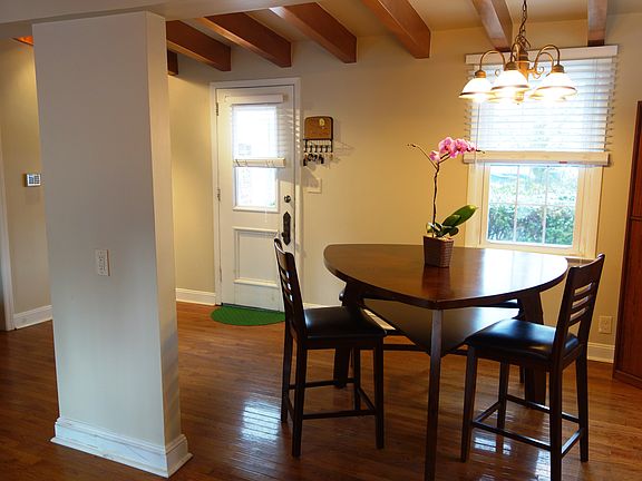 4th image of 605 W Hartsdale Ave