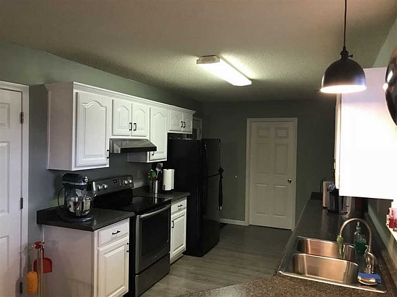 5th image of 120 W Hannah Marie Dr