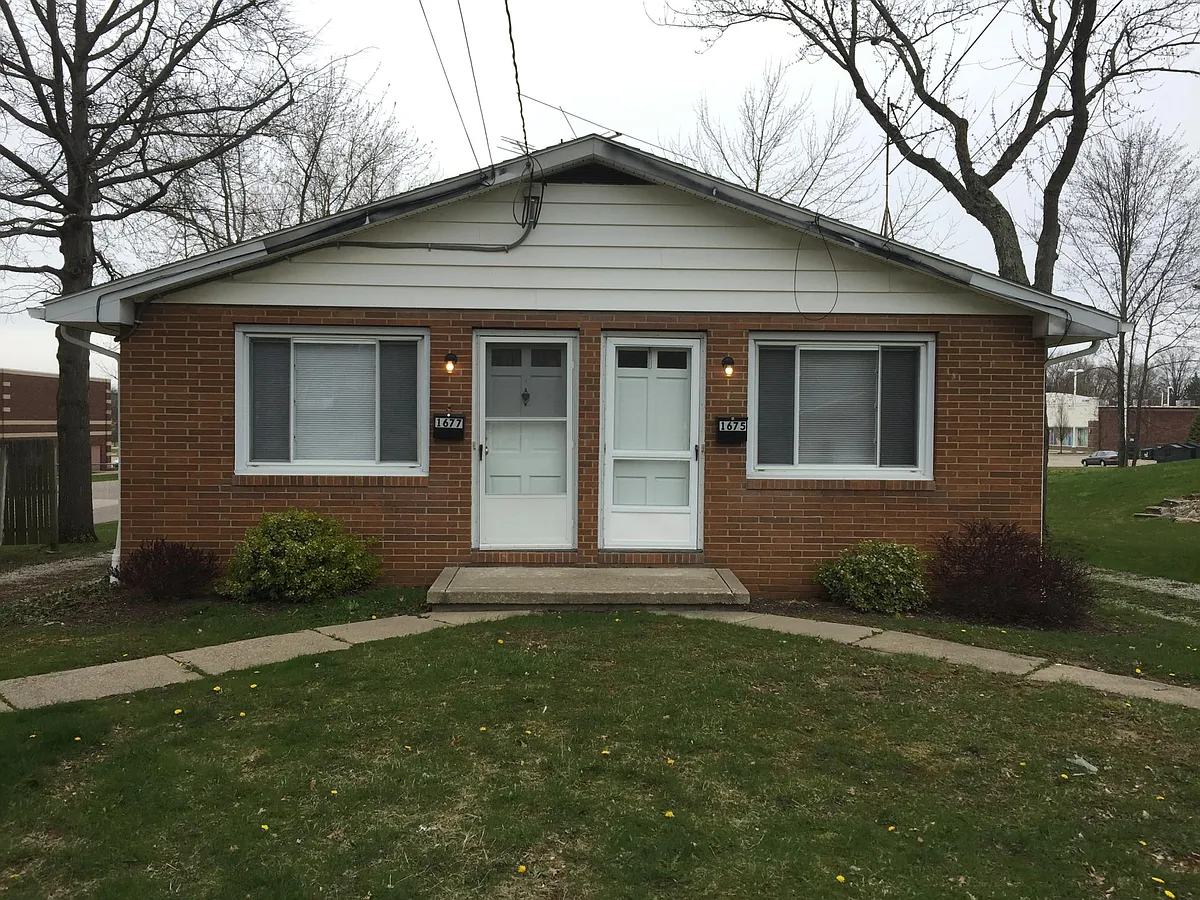 Front Elevation - 1675-1677 Rosemont Rd SW
