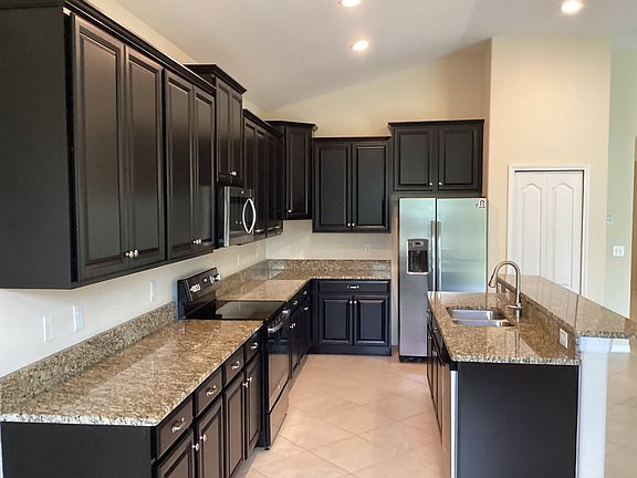 3rd image of 13418 White Sapphire Rd