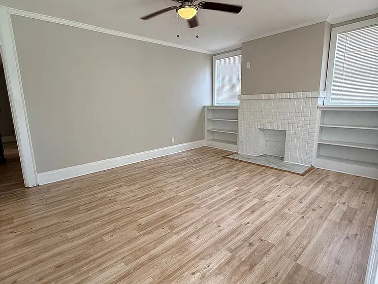 168 S Panama St — Photo 1