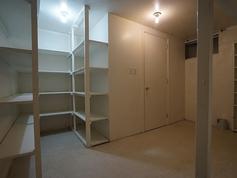 301 Berwick Ave — Photo 15