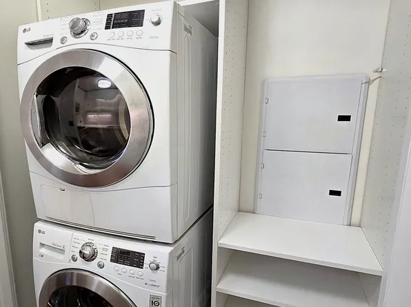 200 East 94th Street image 10 of 25