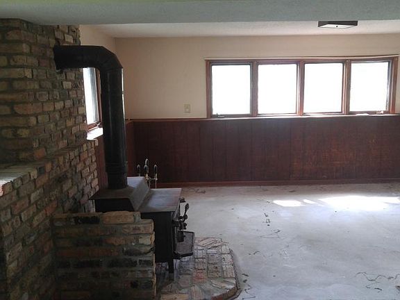 2nd image of 17211 Zeolite St NW