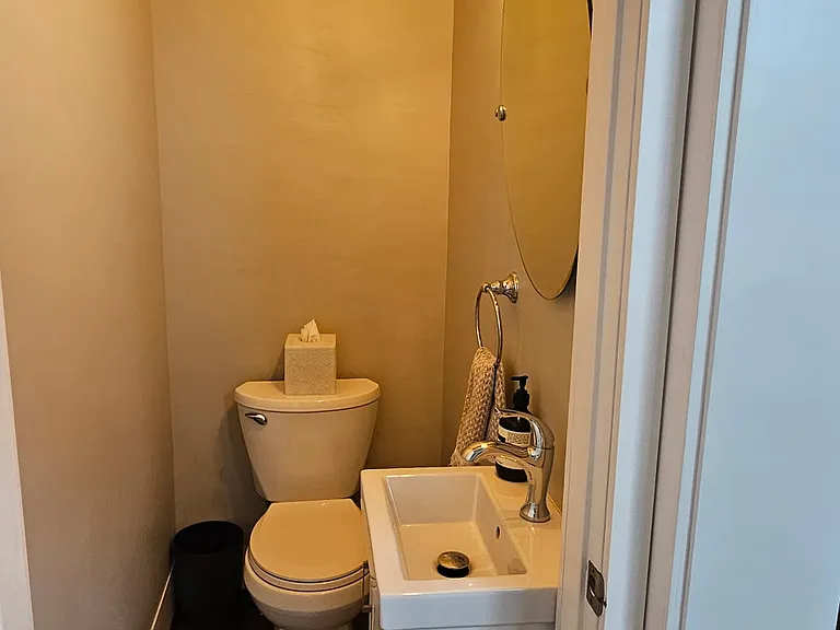 213 E 3rd St — Photo 15