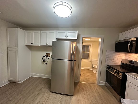 3rd image of 310 NW 2nd St #310