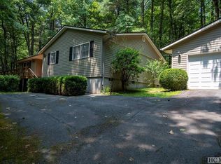 887 Ridgewood Rd, Highlands, NC 28741
