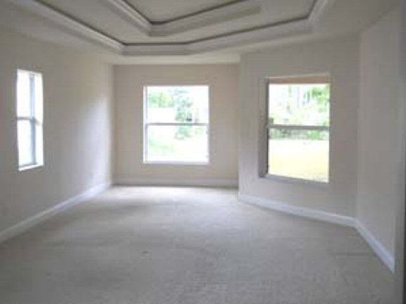 5th image of 49 Woodward Ln
