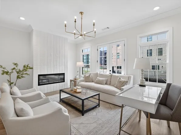 335 Sugarview Rd, Sugar Hill, GA 30518