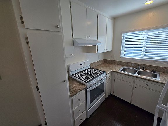 5th image of 4380 Van Dyke Ave APT 6