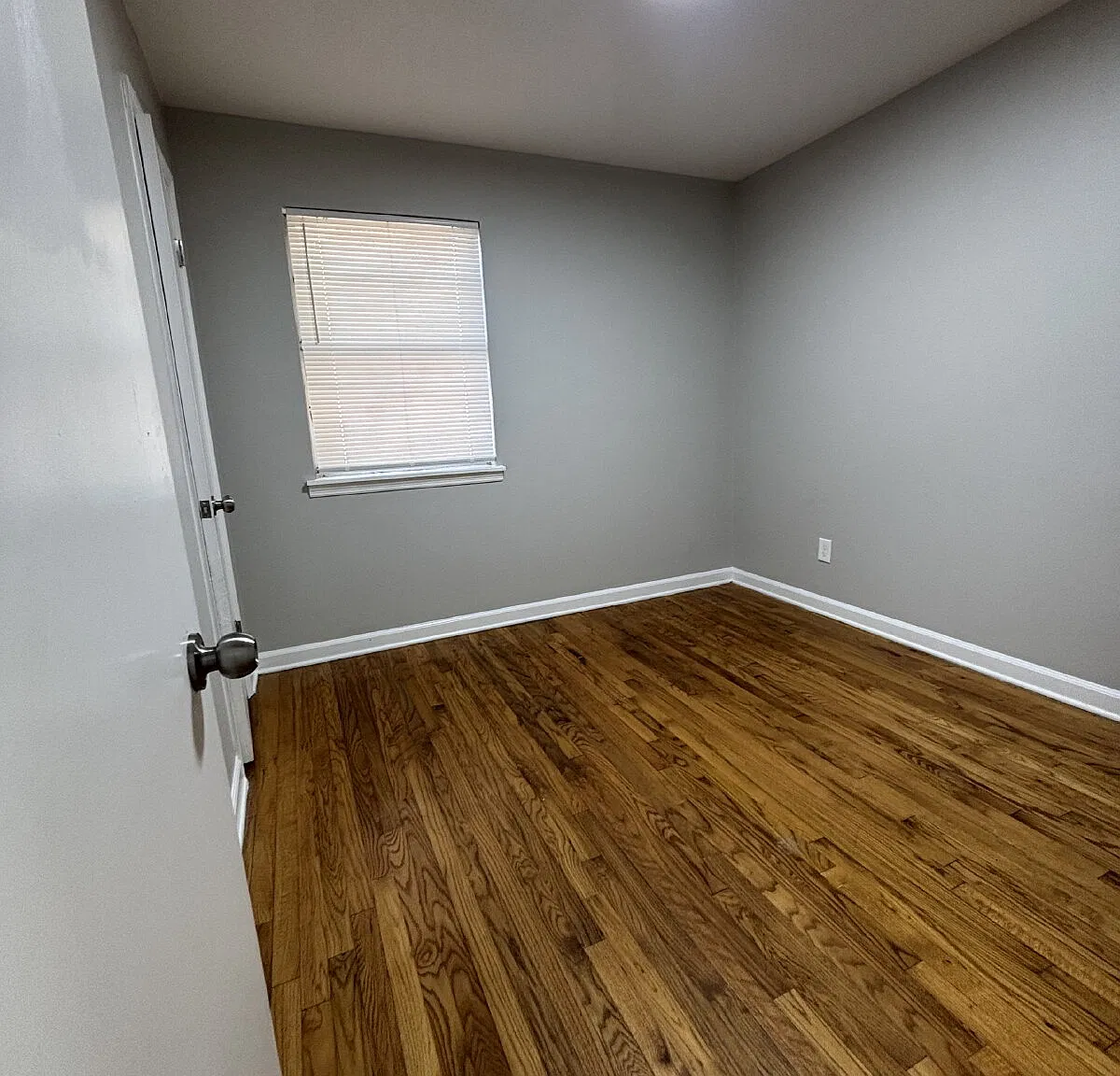 3 bed, 2.0 bath, 1023 sqft, $1,350 — Photo 3