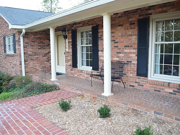 2nd image of 128 Dyerwood Pl