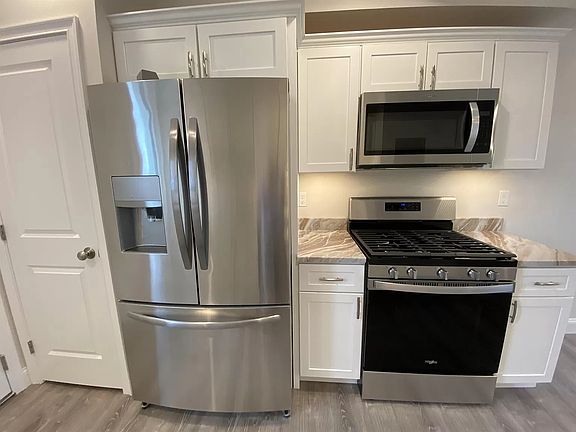 2nd image of 219 Waterman St #11147268