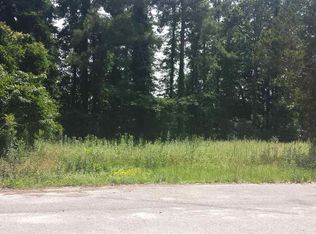 3050 Chestnut St, Loris, SC 29569