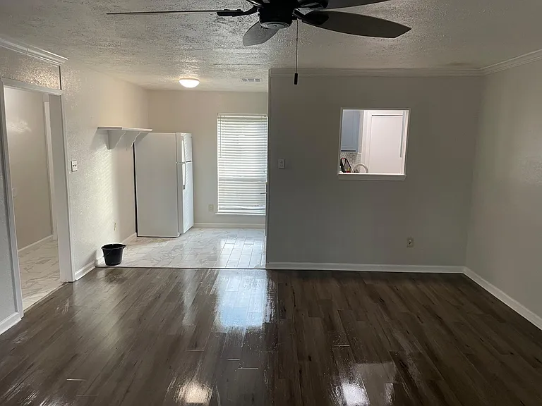 11939 Flushing Meadows Dr — Photo 17