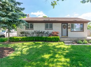 7400 Gilman St, Westland, MI 48185